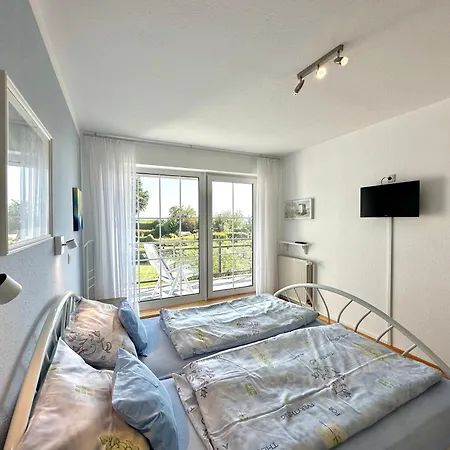 Strandresidenz 1 Apartment *